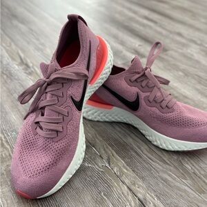 Nike Women's Mauve Athletic Shoes